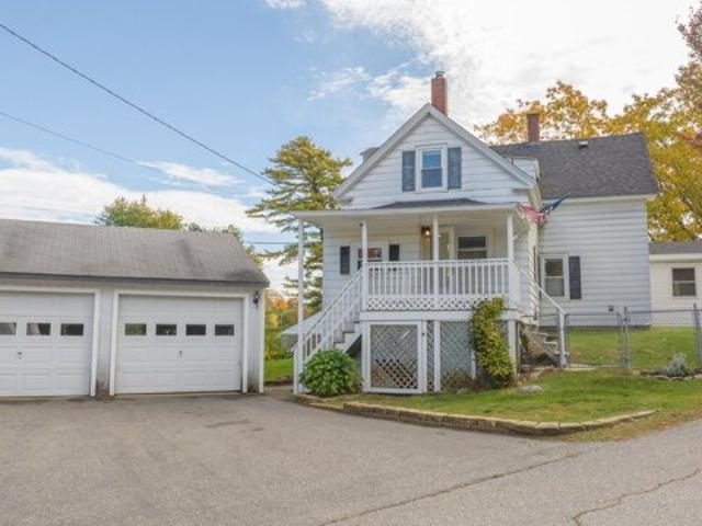 House for sale in Topsham, Sagadahoc County