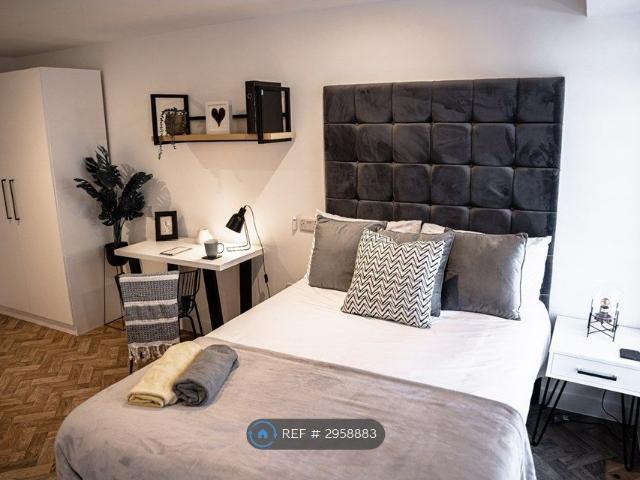 Studio for rent in Newtown, Birmingham