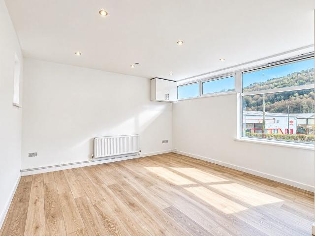 Apartment for rent in Abercarn