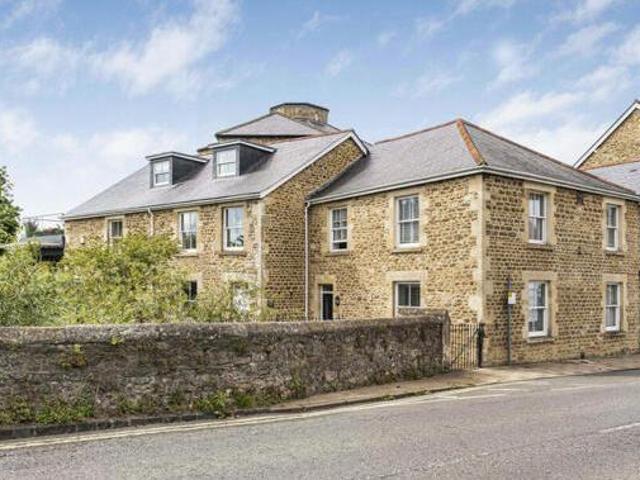 House for sale in Caldecott, Dromore