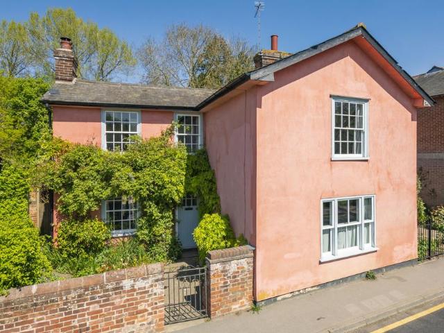 House for rent in Chipping Hill, Essex