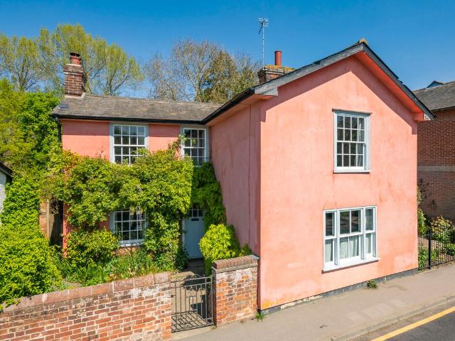 House for rent in Chipping Hill, Essex