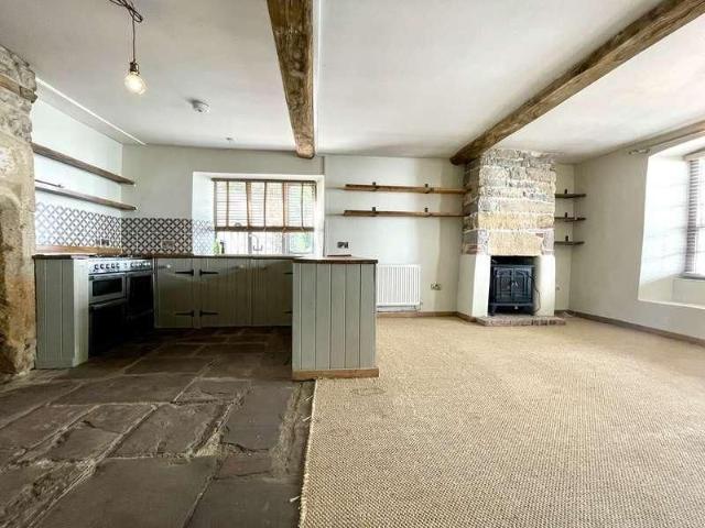 Apartment for rent in Deans Hill, Wales