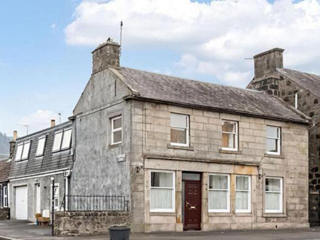 House for sale in Lower Mains, Dollar