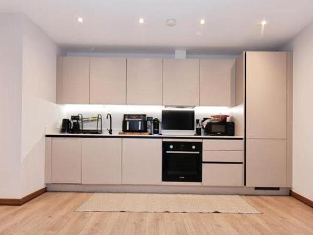 House for sale in Pachesham Park, Surrey