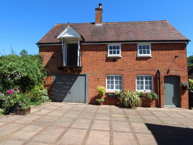 Apartment for rent in Wickham, Hampshire