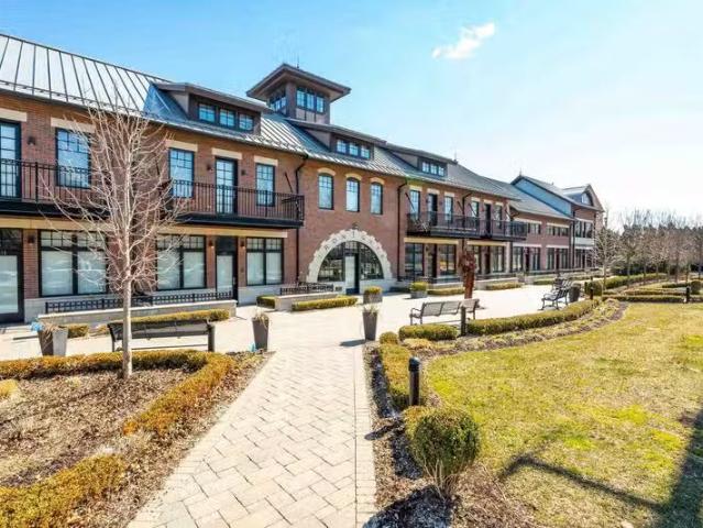 Condo for rent in Royal Oak
