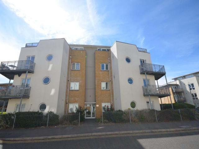 Apartment for rent in Chertsey, Runnymede