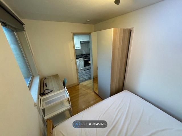 Room for rent in Barnsbury, Greater London