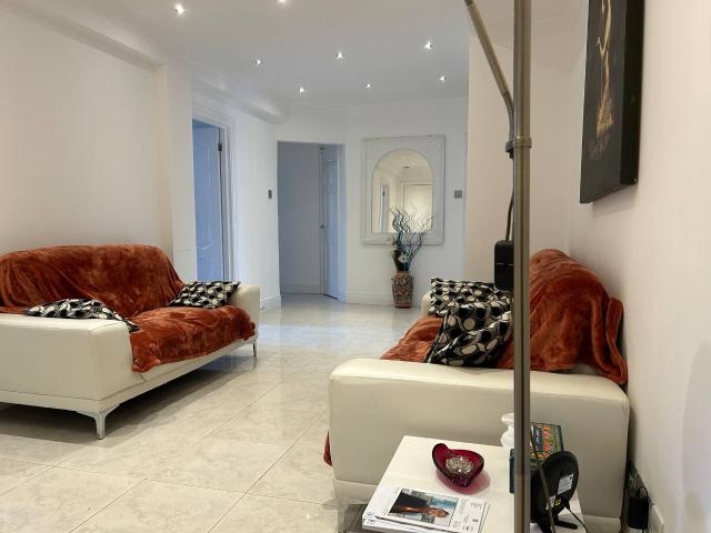 Apartment for rent in Kensal Town, Greater London