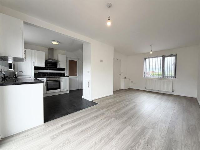House for rent in Pensby, Wirral