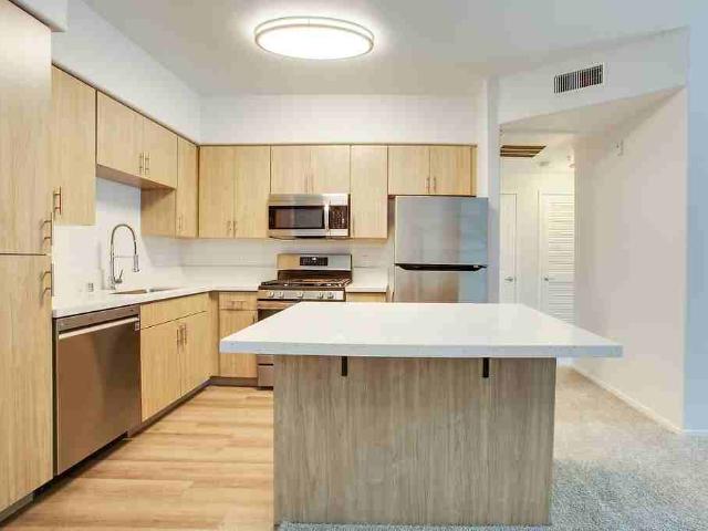 Apartment for rent in Canyon Country, California