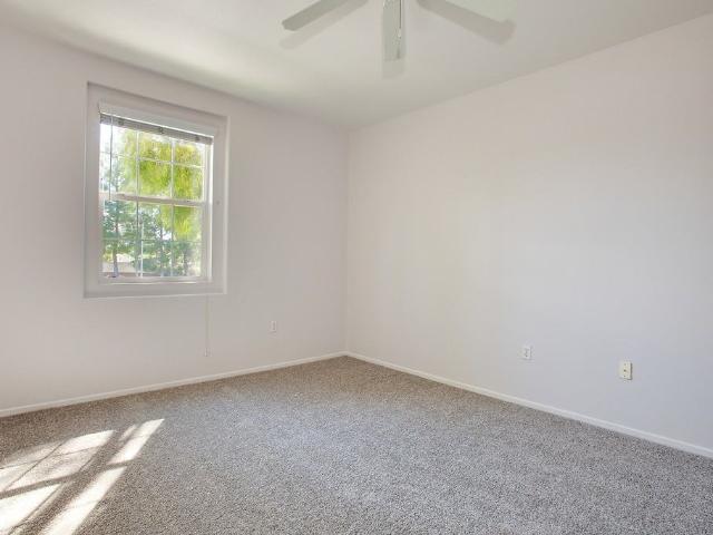 Apartment for rent in Canyon Country, California