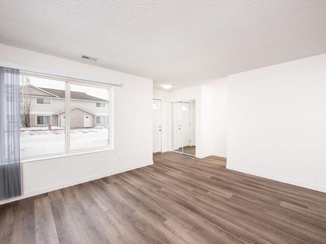 Apartment for rent in Rolly View, Alberta