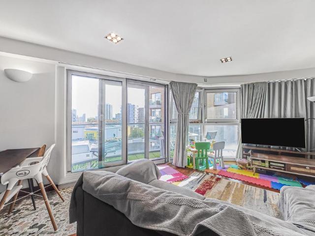 Apartment for rent in Battersea, Greater London