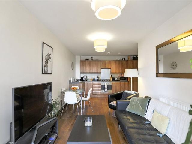 Apartment for rent in London Borough of Wandsworth, Greater London
