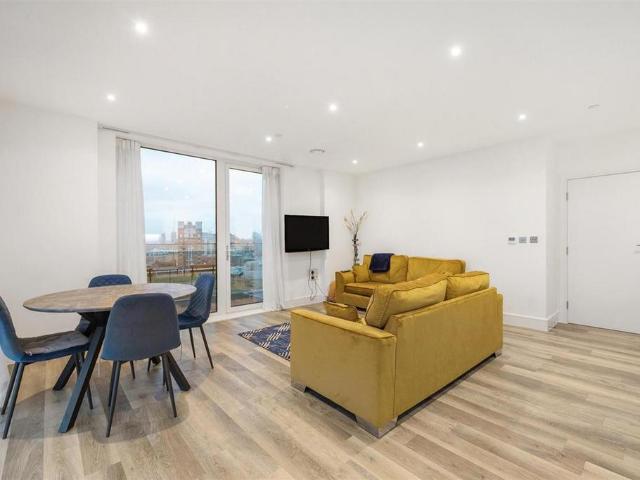 Apartment for rent in Battersea, Greater London