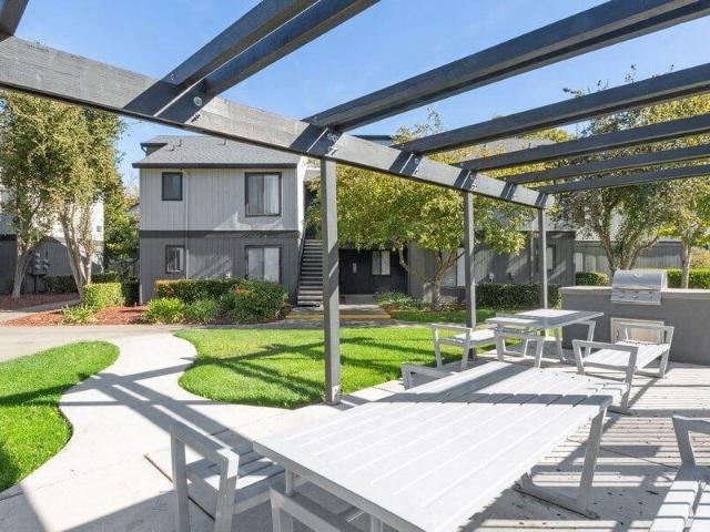Apartment for rent in Solano, California