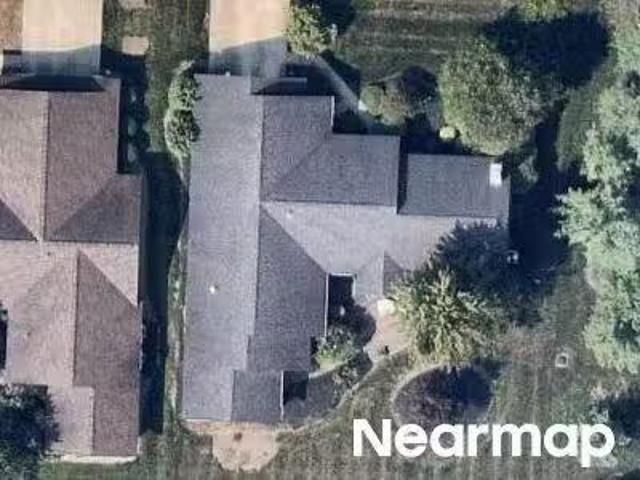 House for sale in Elyria