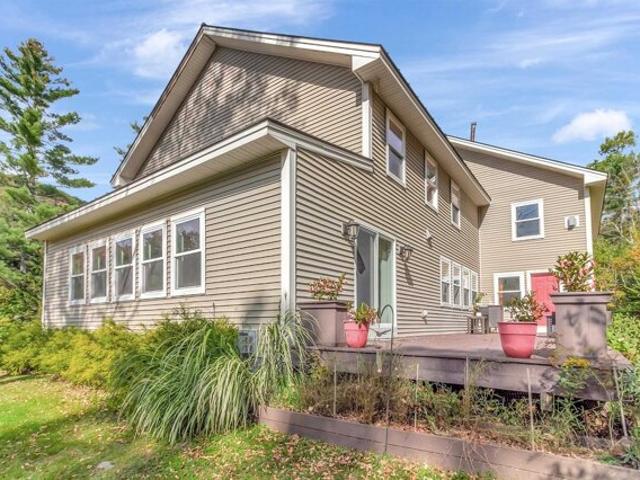 House for sale in Bridgewater Center, Bridgewater