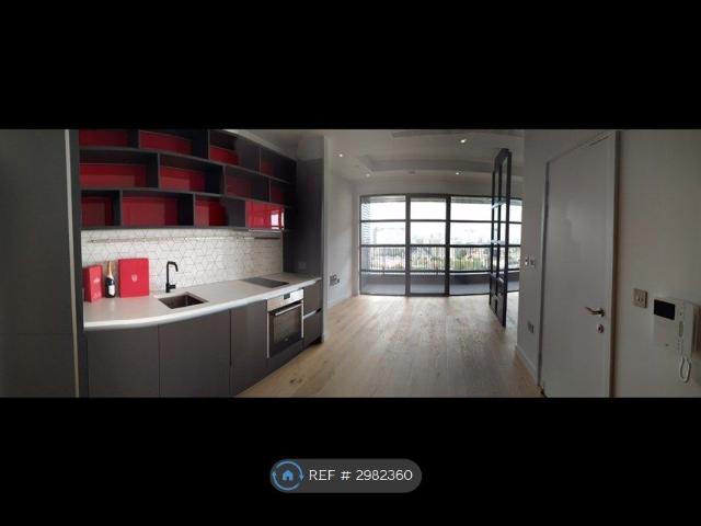 House for rent in Blackwall, Greater London