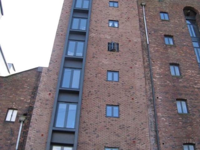 Studio for rent in Chinatown, Calderstones