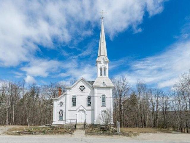 House for sale in Bridgton, Maine