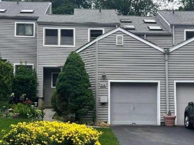 Townhouse for sale in Ossining Townhouse for sale in Ossining