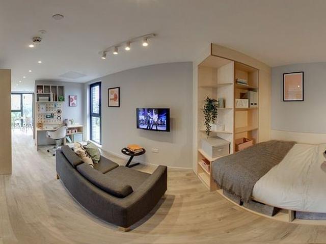 Studio for rent in Merchant City, Glasgow