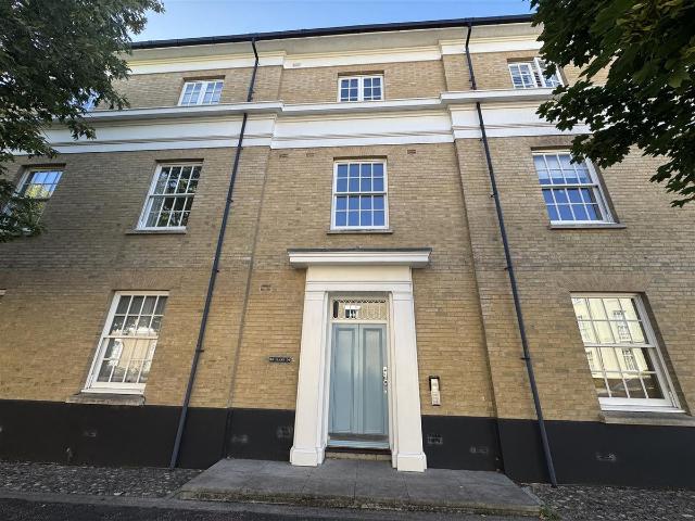 Apartment for rent in Poundbury, Dorchester