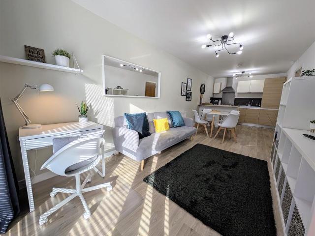 Apartment for rent in St George's Quarter / Cultural Quarter, Calderstones