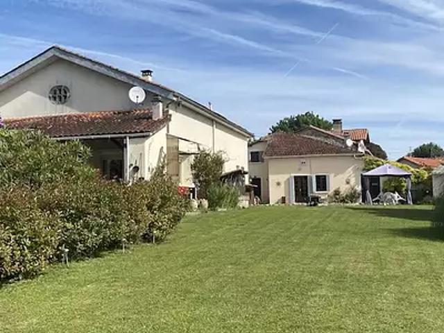 Maison vente à Coudouin, Brie-sous-Chalais