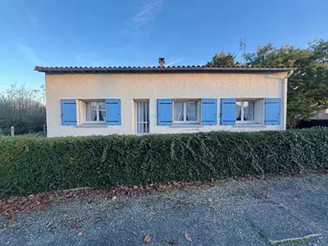 Maison vente à Saintes, Brie-sous-mortagne
