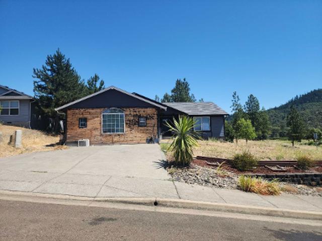 House for sale in Oregonia