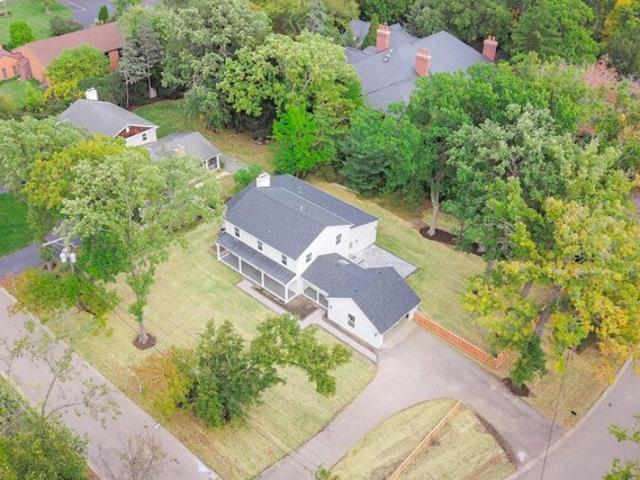 House for sale in Deerfield, Illinois