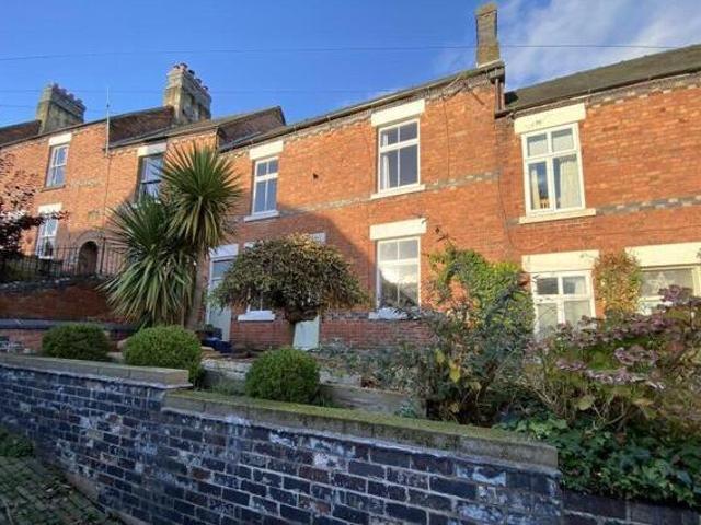 House for sale in Froggatt, East Midlands