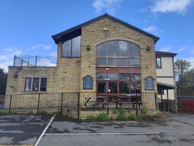 Apartment for rent in Grange Moor, West Yorkshire