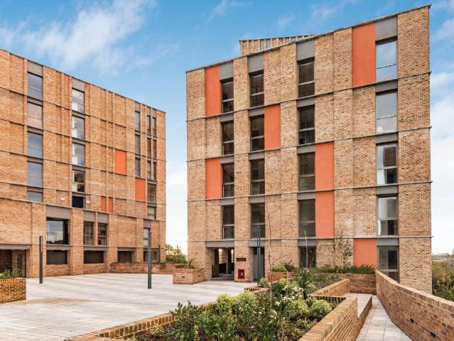 House for rent in Dollis Hill, Greater London