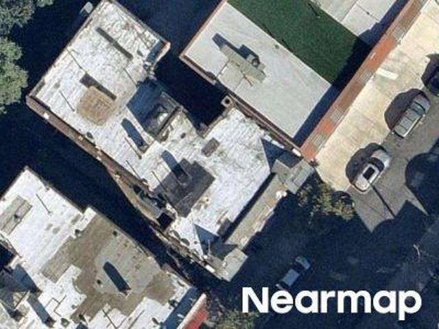 Property for sale in The Bronx, Arverne