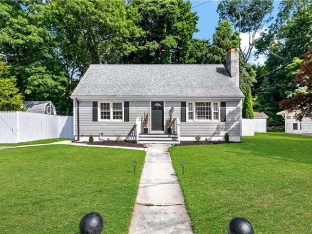 House for sale in Tiverton, Rhode Island