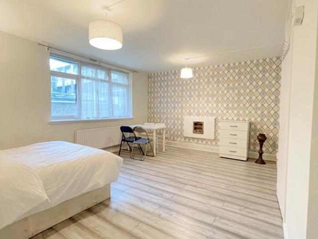 Apartment for rent in Rotherhithe, Greater London