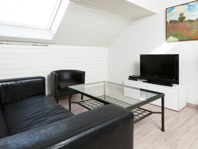 Apartment mieten in Einigen, Zürich