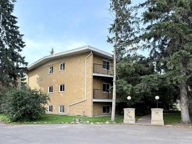 Condo for rent in Northwest, Alberta