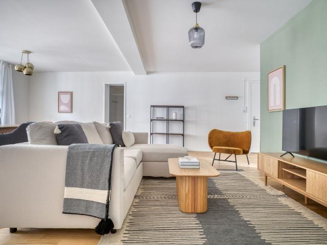 Apartment mieten in Einigen, Zürich
