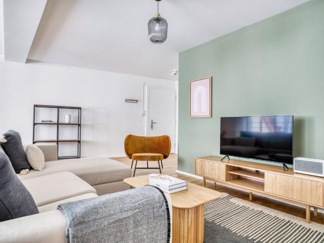 Apartment mieten in Einigen, Zürich