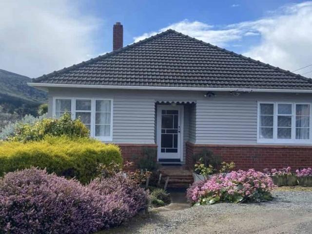 House for rent in Blackhead, Otago