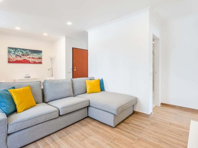 Apartamento alugar em Armação De Pêra, Faro