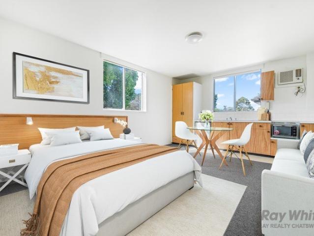 Granny Flat for rent in Lower North Shore, Sydney