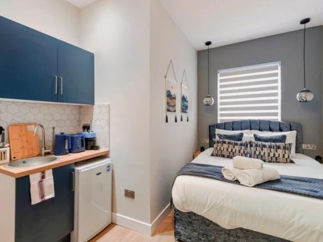 Studio for rent in Shacklewell, Greater London