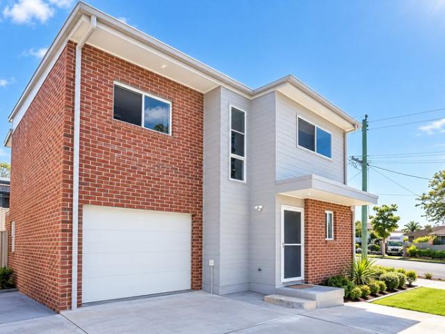 Townhouse for rent in Newcastle, Newcastle-Maitland